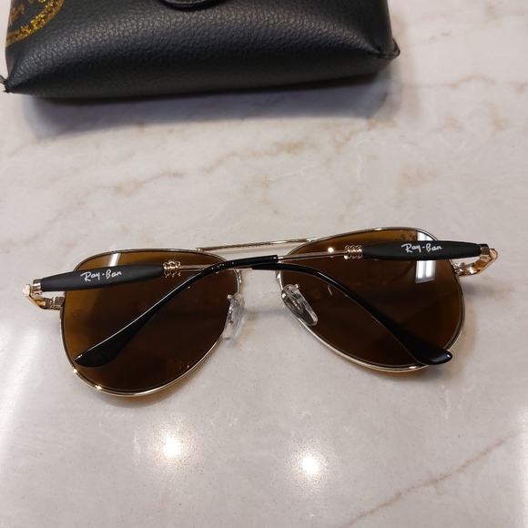 Ray-Bans - Picture 5 of 8